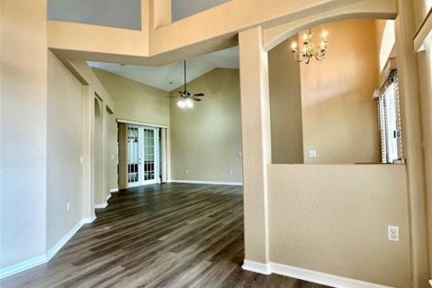 House in Lakeland, Florida 3 bedrooms, 306.95 sq.m. № 1899408 - photo 16