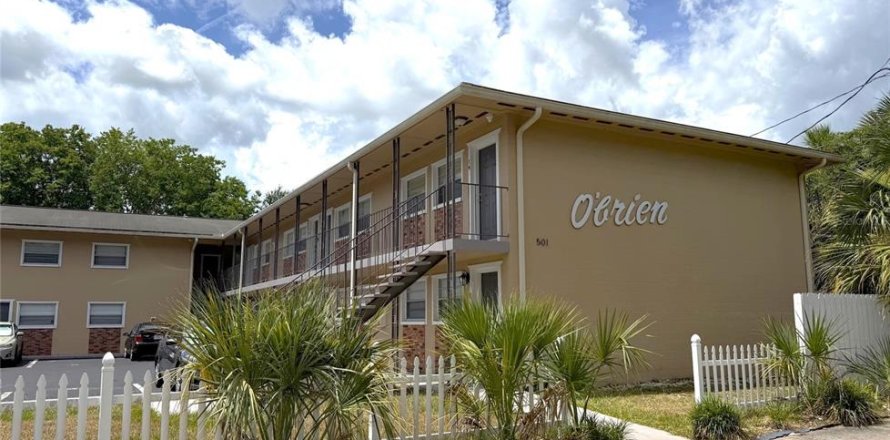 Condominio en Gainesville, Florida, 1 dormitorio № 2238719