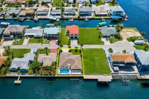 Casa en venta en Hudson, Florida, 3 dormitorios, 197.05 m2 № 2200515 - foto 5