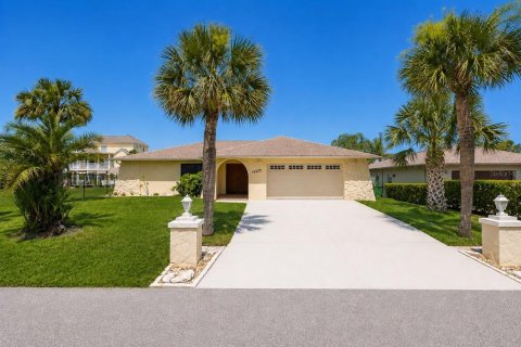 Casa en venta en Hudson, Florida, 3 dormitorios, 197.05 m2 № 2200515 - foto 10