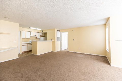 Condo in Kissimmee, Florida, 2 bedrooms  № 1847863 - photo 4