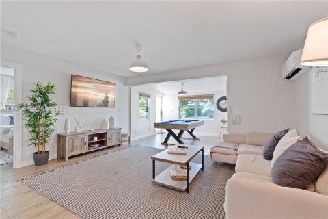 Villa ou maison à Fort Lauderdale, Floride 1 chambre, 76.74 m2 № 2069943