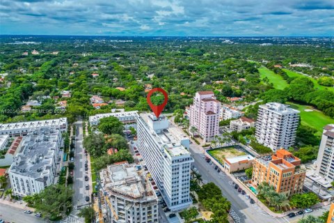 Condo in Coral Gables, Florida № 2076234 - photo 22