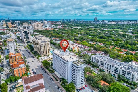 Condo in Coral Gables, Florida № 2076234 - photo 20