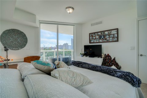 Copropriété à vendre à Sunny Isles Beach, Floride: 2 chambres, 120.87 m2 № 1936293 - photo 25