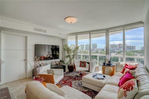 Copropriété à vendre à Sunny Isles Beach, Floride: 2 chambres, 120.87 m2 № 1936293 - photo 10