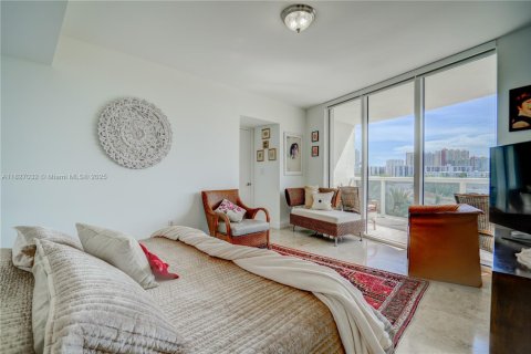 Copropriété à vendre à Sunny Isles Beach, Floride: 2 chambres, 120.87 m2 № 1936293 - photo 15