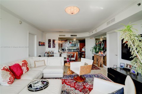 Copropriété à vendre à Sunny Isles Beach, Floride: 2 chambres, 120.87 m2 № 1936293 - photo 11