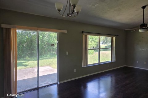 House in Edgewater, Florida 3 bedrooms, 115.94 sq.m. № 2238156 - photo 3