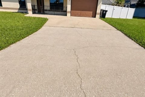Villa ou maison à louer à Poinciana, Floride: 2 chambres, 93.65 m2 № 2431677 - photo 3