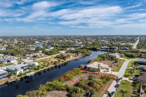 Terreno en Port Charlotte, Florida № 2103703