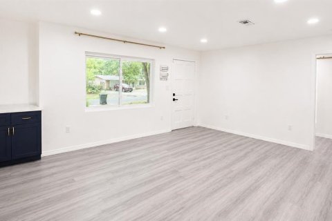 Casa en venta en Gainesville, Florida, 3 dormitorios, 131.46 m2 № 2210424 - foto 6