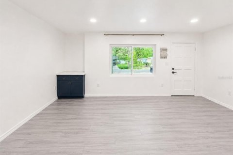 Casa en venta en Gainesville, Florida, 3 dormitorios, 131.46 m2 № 2210424 - foto 4