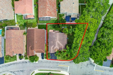 Снять в аренду виллу или дом в Уэстон, Флорида 2 спальни, 113.81м2, № 1984441 - фото 3