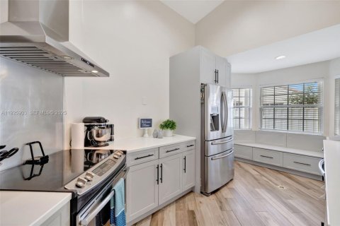 Снять в аренду виллу или дом в Уэстон, Флорида 2 спальни, 113.81м2, № 1984441 - фото 12