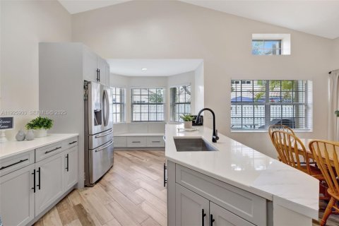 Снять в аренду виллу или дом в Уэстон, Флорида 2 спальни, 113.81м2, № 1984441 - фото 11