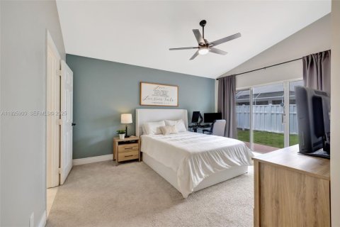 Снять в аренду виллу или дом в Уэстон, Флорида 2 спальни, 113.81м2, № 1984441 - фото 28