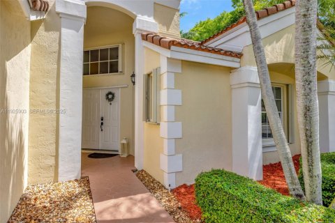 Снять в аренду виллу или дом в Уэстон, Флорида 2 спальни, 113.81м2, № 1984441 - фото 4