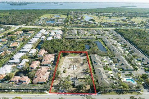 Immobilier commercial à vendre à Vero Beach, Floride: 103.21 m2 № 1449252 - photo 10