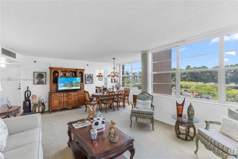 Copropriété à vendre à Pembroke Pines, Floride: 2 chambres, 104.05 m2 № 1979474 - photo 2