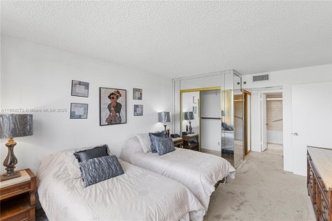 Copropriété à vendre à Pembroke Pines, Floride: 2 chambres, 104.05 m2 № 1979474 - photo 13