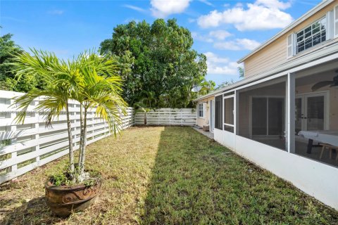 Снять в аренду виллу или дом в Майами, Флорида 4 спальни, 167.13м2, № 1956692 - фото 27