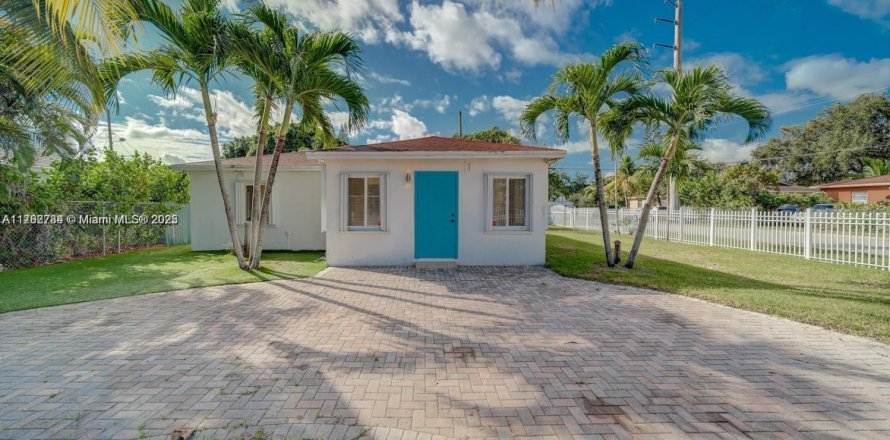 Casa en Miami, Florida 3 dormitorios, 96.34 m2 № 1707606