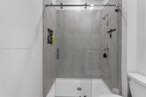 Adosado en alquiler en Florida City, Florida, 3 dormitorios, 136.19 m2 № 1937765 - foto 19
