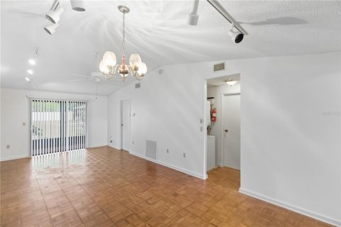 Casa en venta en Bradenton, Florida, 2 dormitorios, 87.79 m2 № 2199164 - foto 9