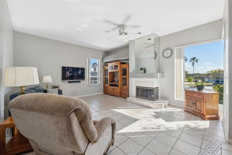House in New Port Richey, Florida 3 bedrooms, 252.04 sq.m. № 1523801 - photo 12