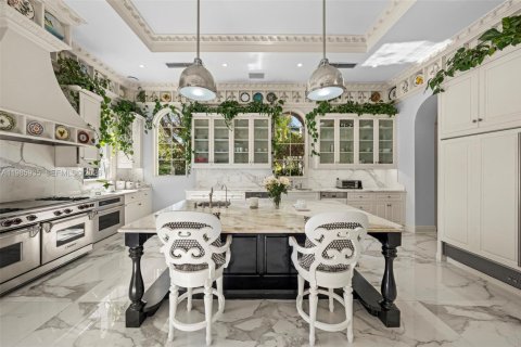 Купить виллу или дом в Корал-Гейблс, Флорида 7 спален, 1193.14м2, № 2044876 - фото 23