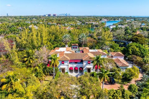 Купить виллу или дом в Корал-Гейблс, Флорида 7 спален, 1193.14м2, № 2044876 - фото 2