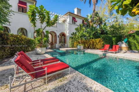 Купить виллу или дом в Корал-Гейблс, Флорида 7 спален, 1193.14м2, № 2044876 - фото 9