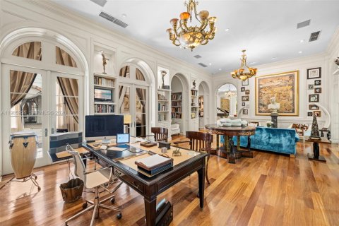 Купить виллу или дом в Корал-Гейблс, Флорида 7 спален, 1193.14м2, № 2044876 - фото 17