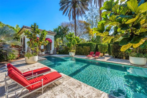 Купить виллу или дом в Корал-Гейблс, Флорида 7 спален, 1193.14м2, № 2044876 - фото 10