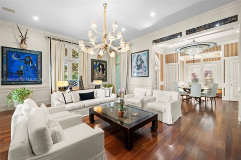 Купить виллу или дом в Корал-Гейблс, Флорида 7 спален, 1193.14м2, № 2044876 - фото 26