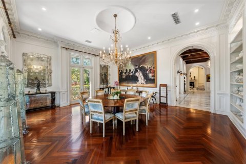 Купить виллу или дом в Корал-Гейблс, Флорида 7 спален, 1193.14м2, № 2044876 - фото 20