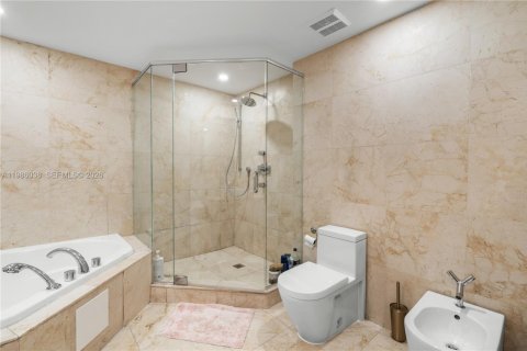 Condominio en alquiler en Miami Beach, Florida, 2 dormitorios, 120.77 m2 № 2049053 - foto 25