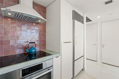 Condominio en alquiler en Miami Beach, Florida, 2 dormitorios, 120.77 m2 № 2049053 - foto 10