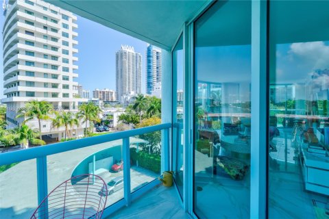 Condominio en alquiler en Miami Beach, Florida, 2 dormitorios, 120.77 m2 № 2049053 - foto 12