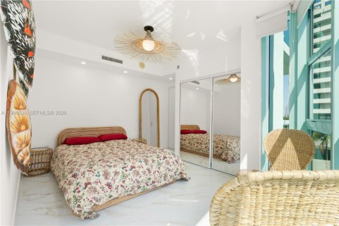 Condominio en alquiler en Miami Beach, Florida, 2 dormitorios, 120.77 m2 № 2049053 - foto 27
