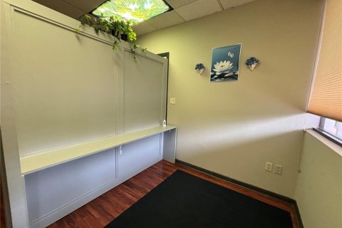 Propiedad comercial en alquiler en Oviedo, Florida № 1637192 - foto 7