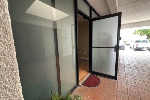 Propiedad comercial en alquiler en Oviedo, Florida № 1637192 - foto 16