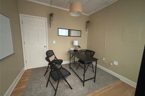 Propiedad comercial en alquiler en Oviedo, Florida № 1637192 - foto 17