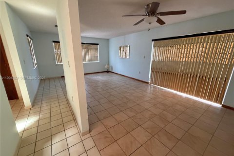 Купить виллу или дом в Майами, Флорида 3 спальни, 142.42м2, № 2056339 - фото 5