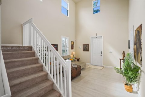 Villa ou maison à vendre à Miami, Floride: 4 chambres, 233.37 m2 № 1991711 - photo 29