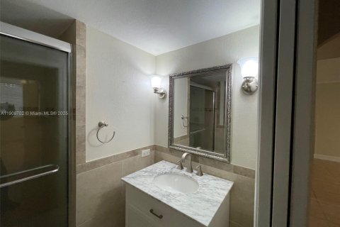 Снять в аренду кондоминиум в Коконат Крик, Флорида 2 спальни, 89.84м2, № 1963585 - фото 9