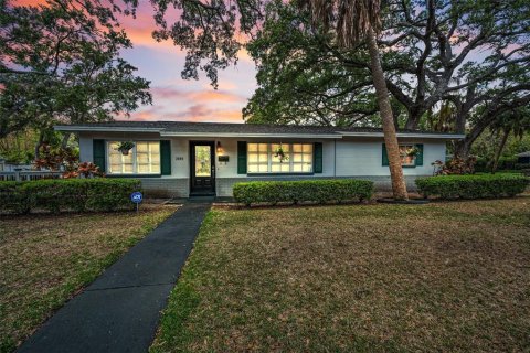House in Saint Petersburg, Florida 2 bedrooms, 102.19 sq.m. № 1675755 - photo 6