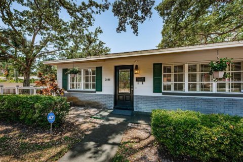 House in Saint Petersburg, Florida 2 bedrooms, 102.19 sq.m. № 1675755 - photo 2