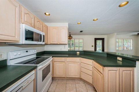 House in Saint Petersburg, Florida 2 bedrooms, 102.19 sq.m. № 1675755 - photo 18